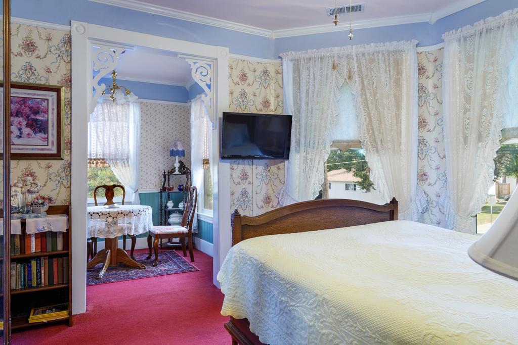 Roseberry House Bed And Breakfast Susanville Exterior foto